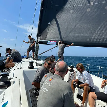 Konukevi Mar De Rosa *